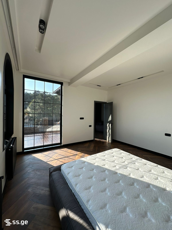 10 Room Private House For Sale view 19