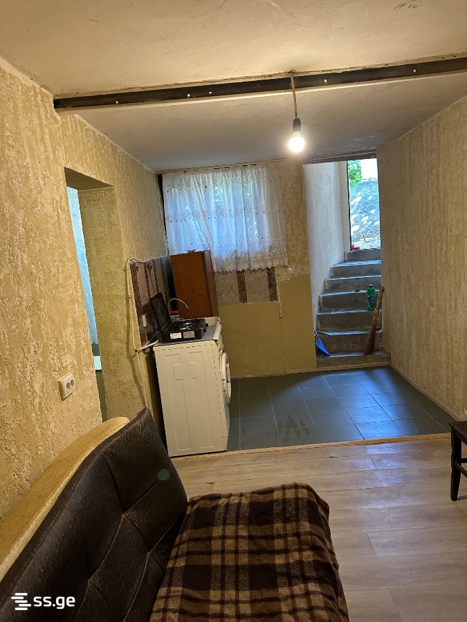 2 Room Private House For Rent. Mukhiani view 4