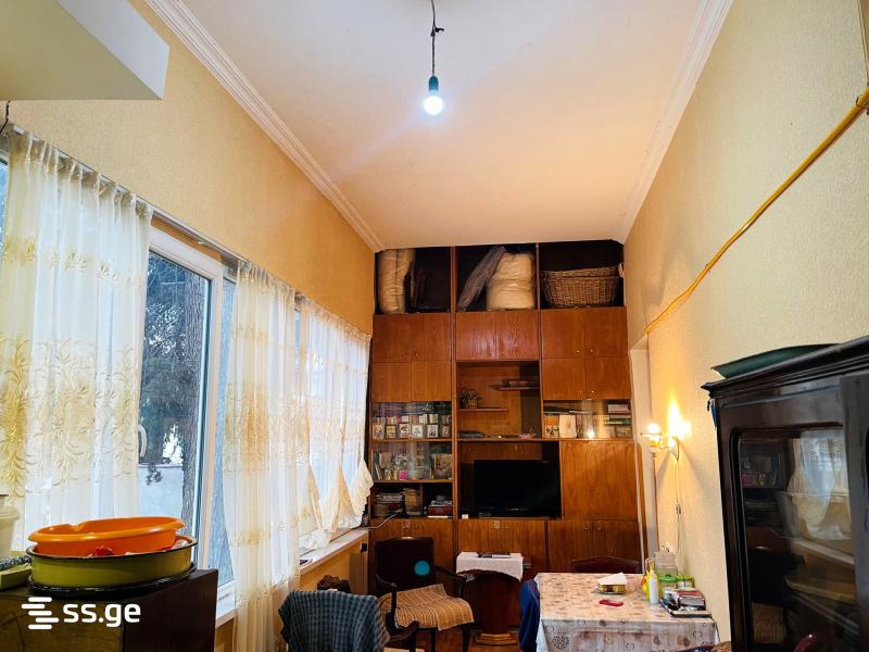 3 Room Flat For Sale view 2
