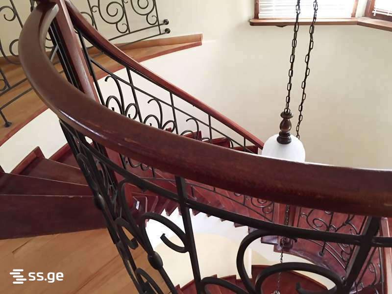 9 Room Private House For Sale view 16