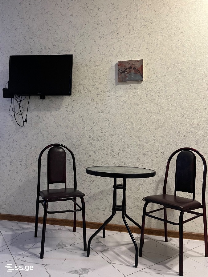 1 Room Flat Daily Rent. Digomi view 12