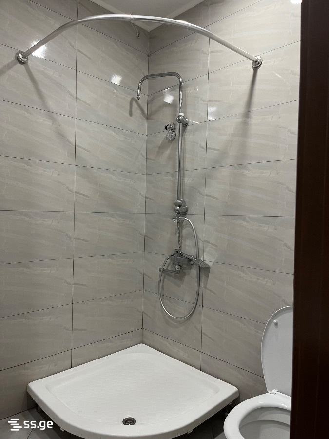 1 Room Flat Daily Rent. Digomi view 11
