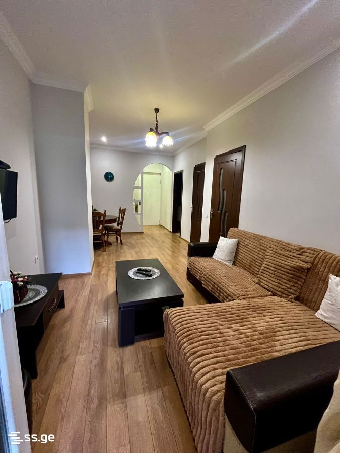 2 Room Flat Daily Rent. Saburtalo, 1 of 6