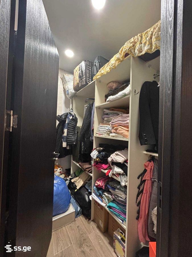 3 Room Flat For Sale view 9
