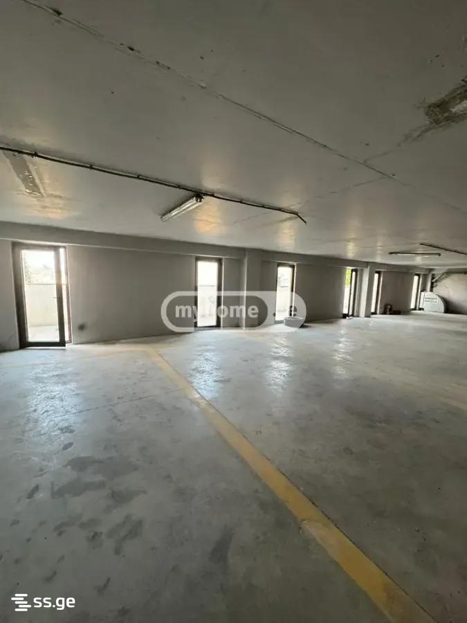 Garage For Sale. Vake view 5