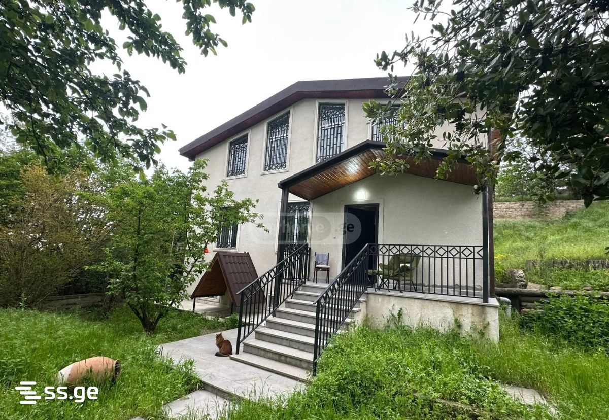 7 Room Private House For Rent. Vake view 2