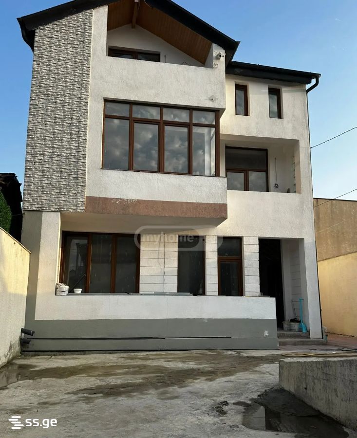 7 Room Private House For Rent. Isani, 1 of 12