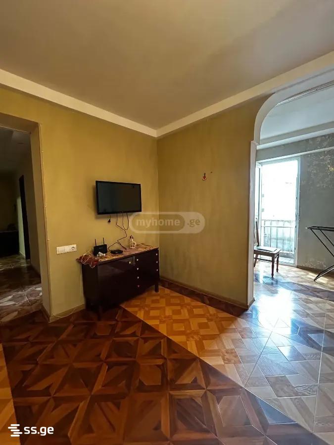 3 Room Flat For Rent. Rustavi, 1 of 8
