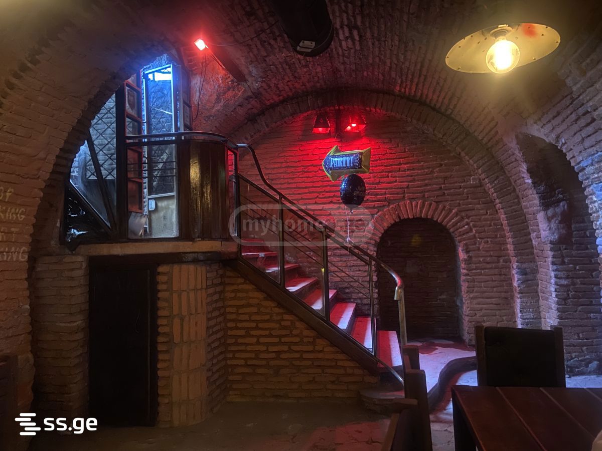 2 Room Private House Daily Rent. Sololaki, 11 of 12
