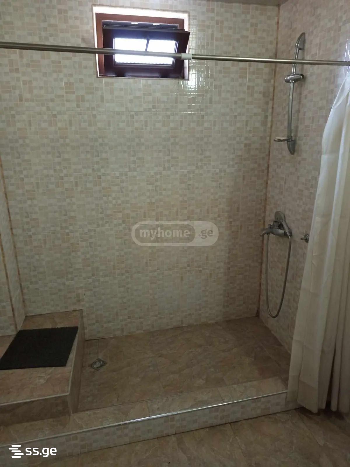 7 Room Private House For Rent. Batumi, 11 of 12