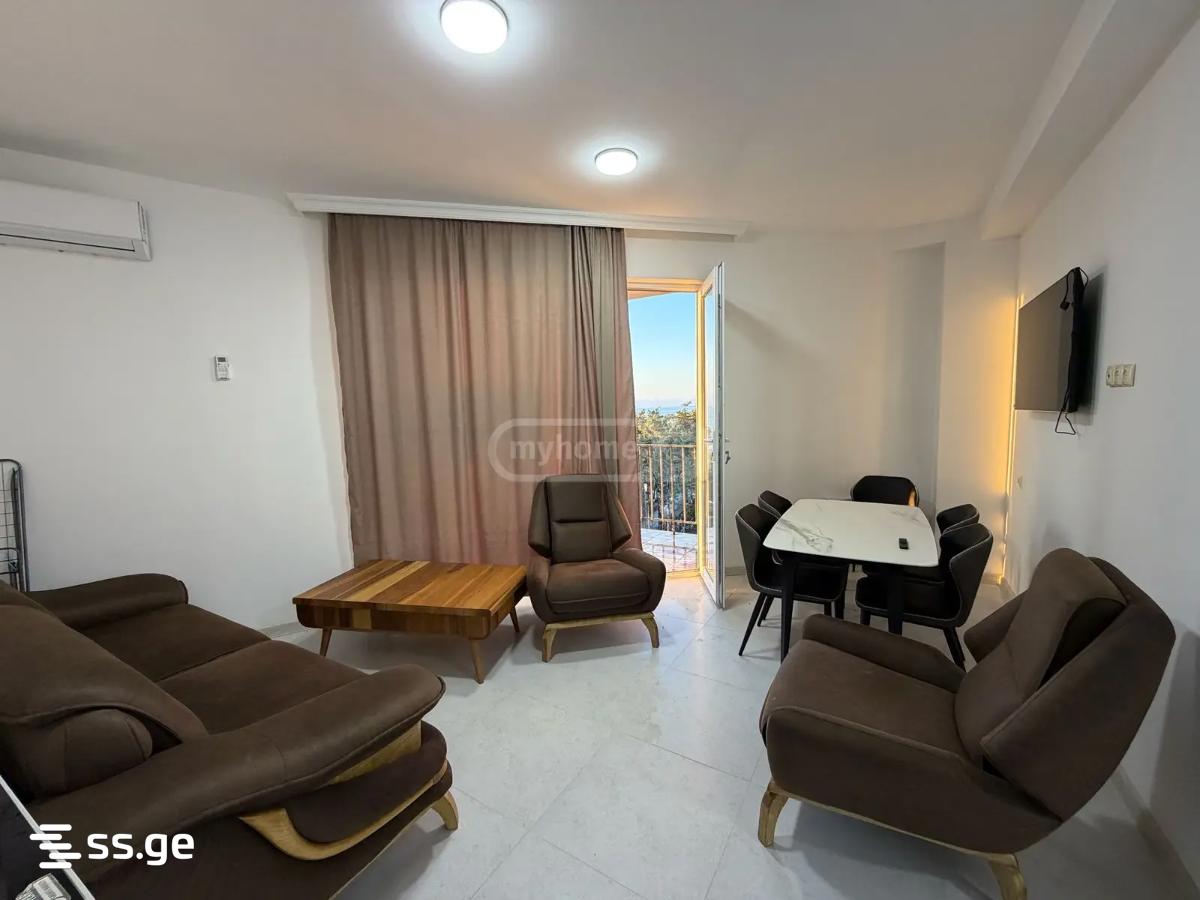 3 Room Flat For Sale view 1