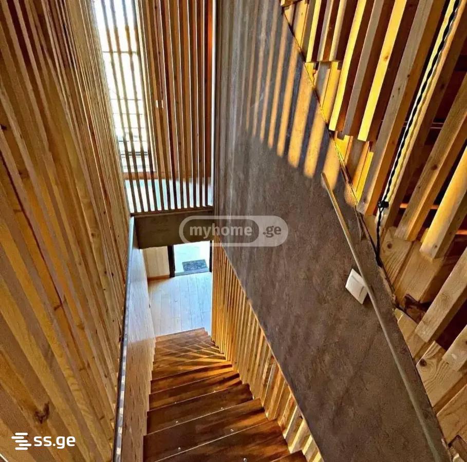 5 Room Private House For Rent. Mtatsminda, 2 of 10