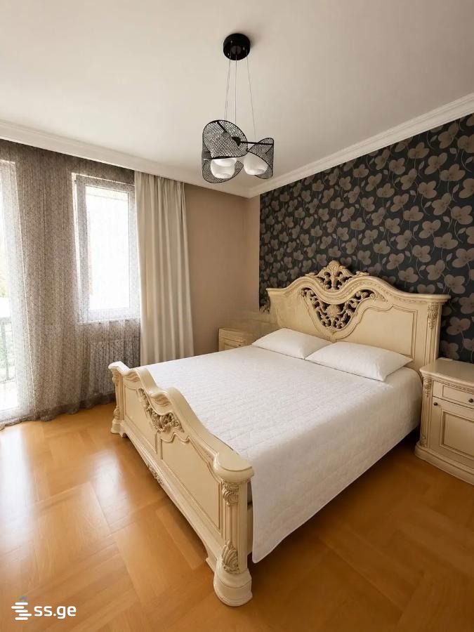 6 Room Private House For Sale view 9