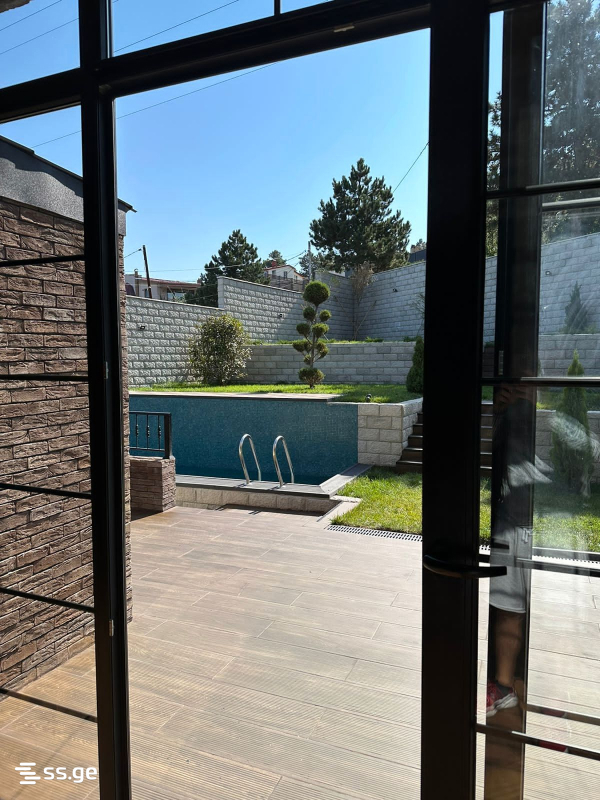 10 Room Private House For Sale view 13