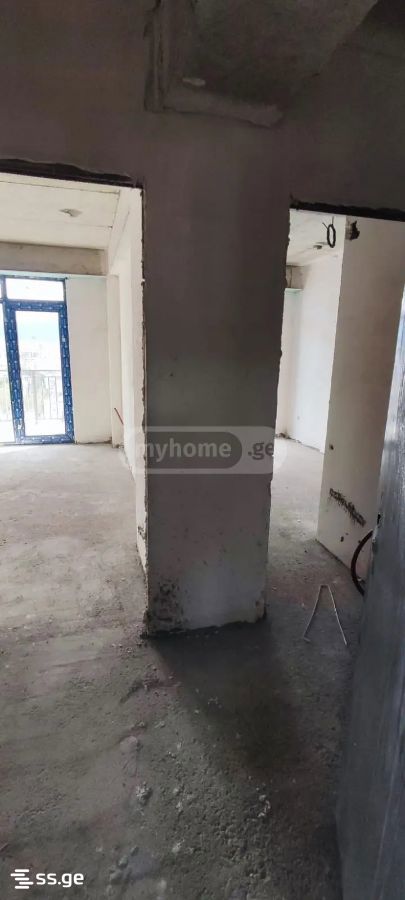 3 Room Flat For Sale view 2