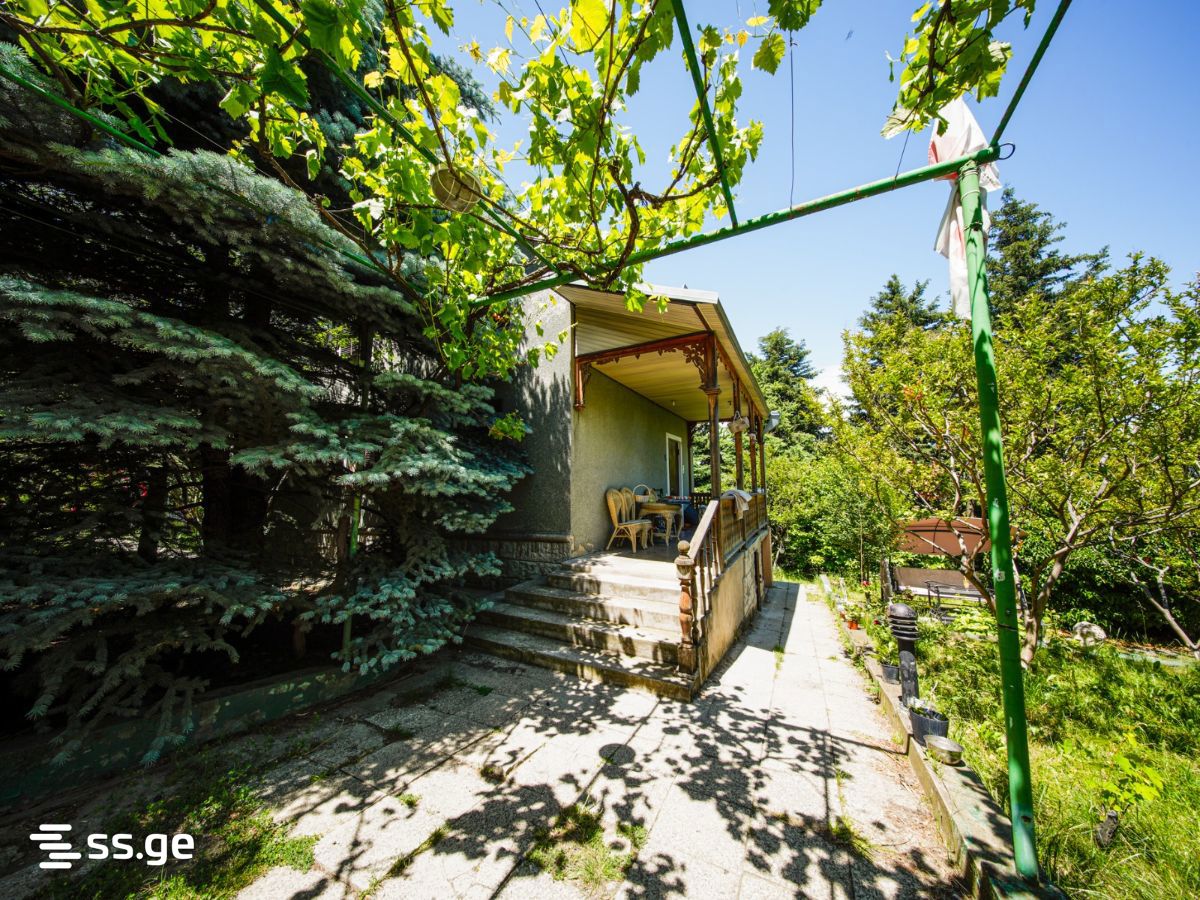 7 Room Private House For Sale view 20