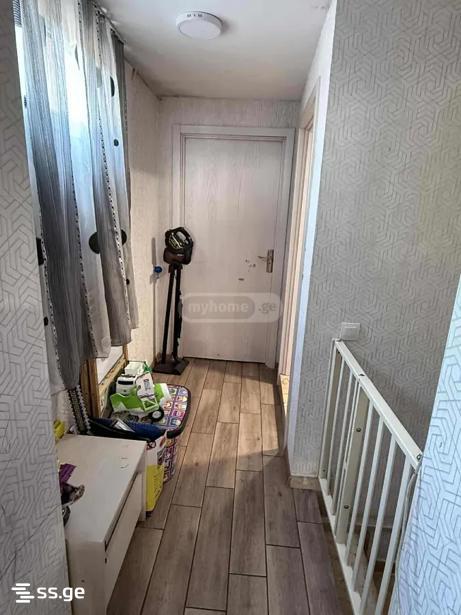 4 Room Private House For Sale view 6