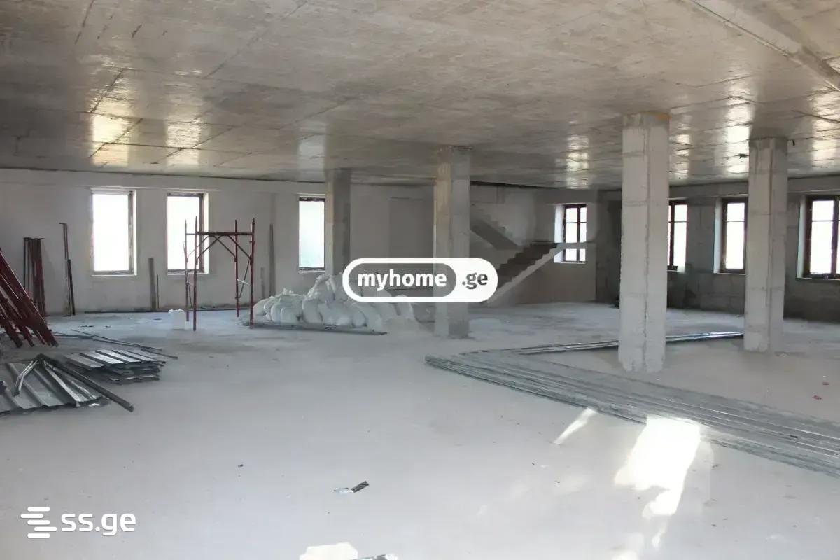 10 Room Hotel For Rent. Chugureti view 2