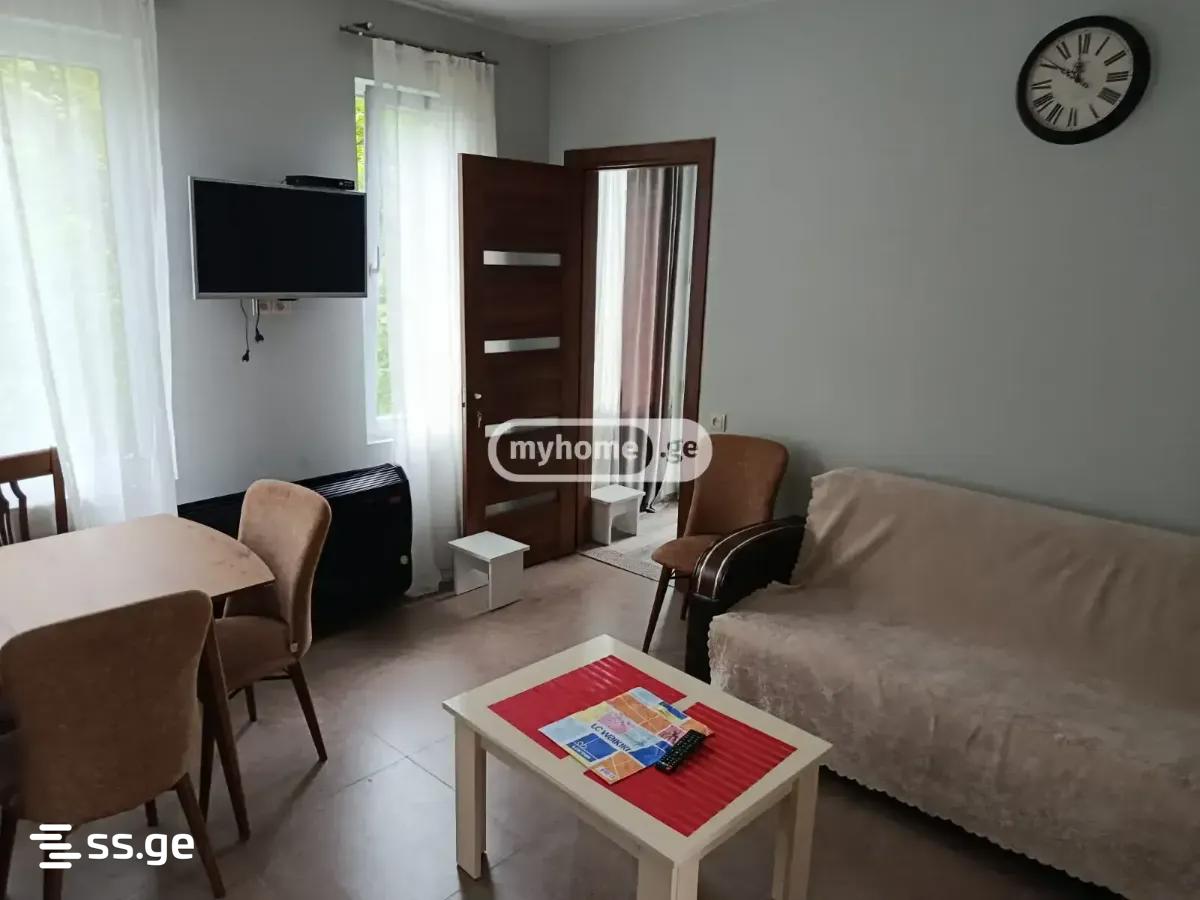 2 Room Private House For Rent. Batumi, 2 of 12
