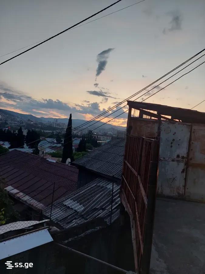 7 Room Private House For Sale view 3