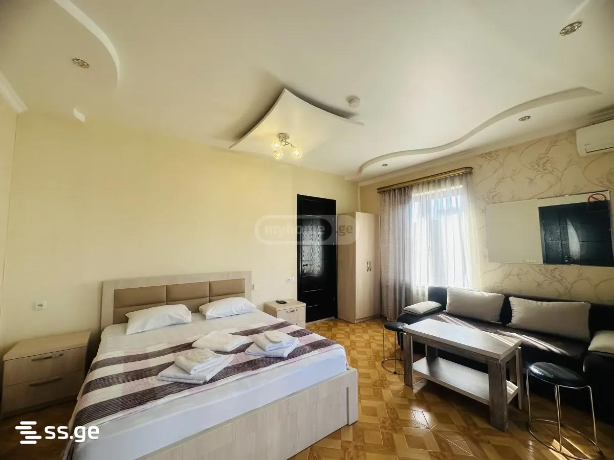 17 Room Hotel For Rent. Ortachala view 2