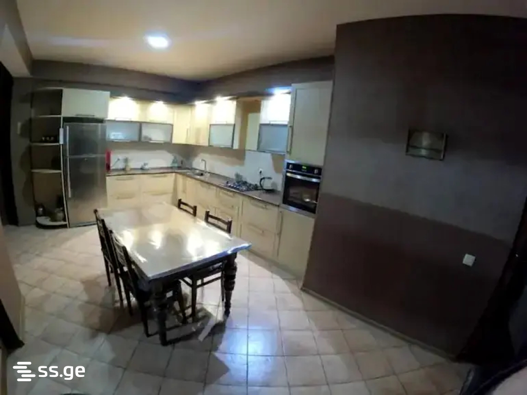 10 Room Private House For Sale view 5
