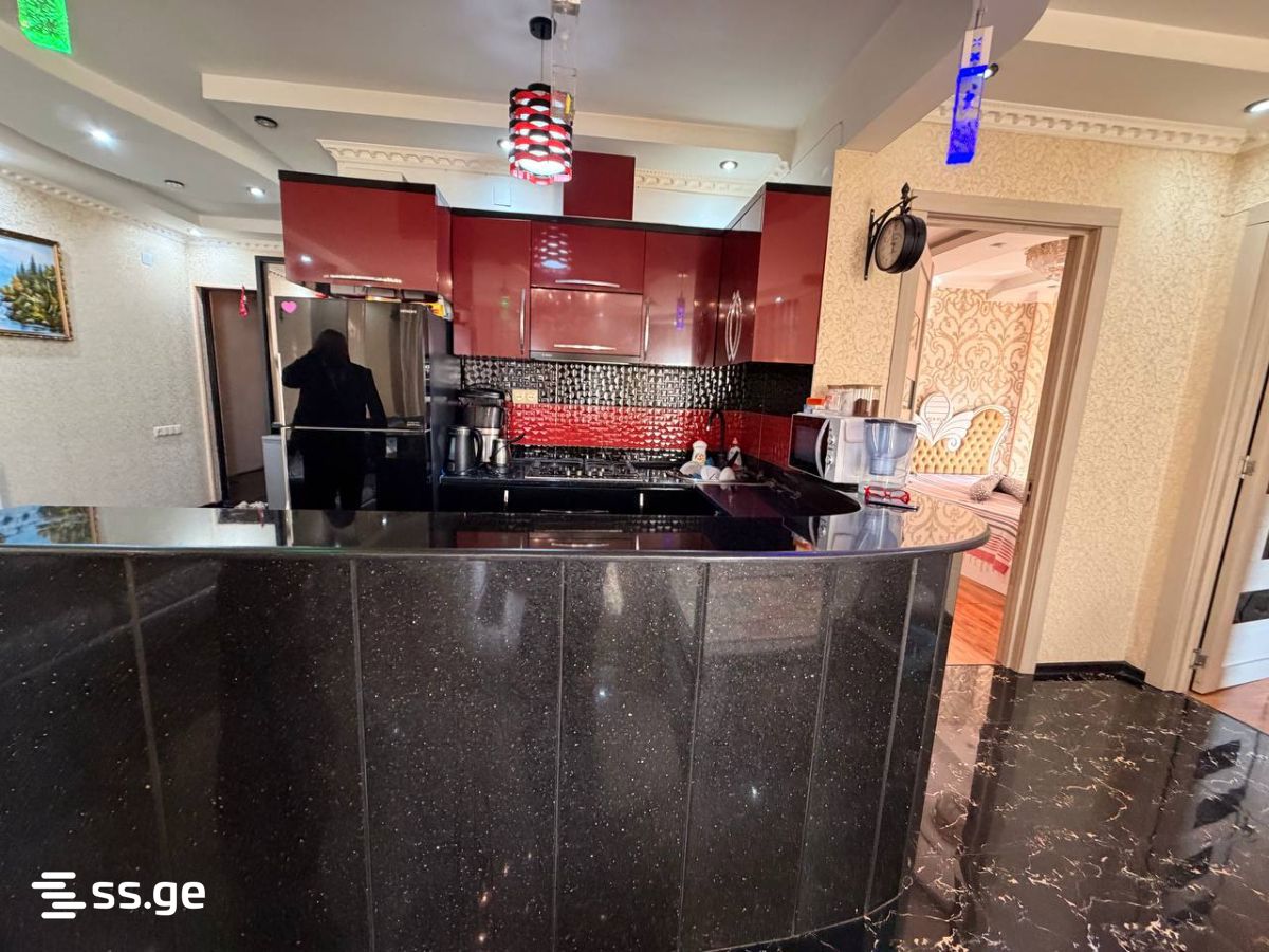 3 Room Flat For Sale view 5