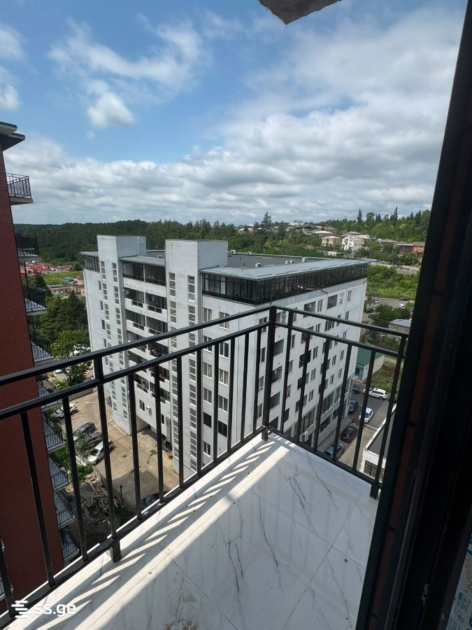 3 Room Flat For Sale view 1