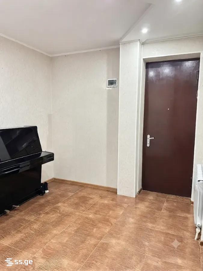 3 Room Flat For Rent. Rustavi, 1 of 12
