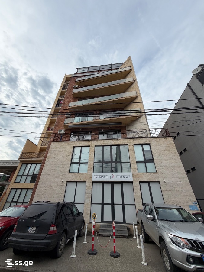 Продажа 3-комната Квартира view 2