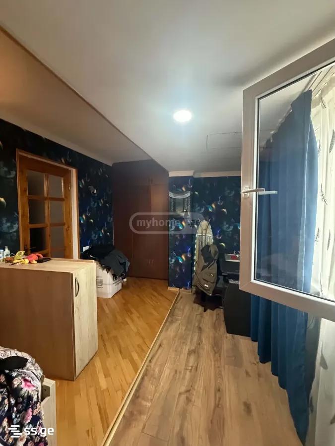 3 Room Flat For Sale view 4