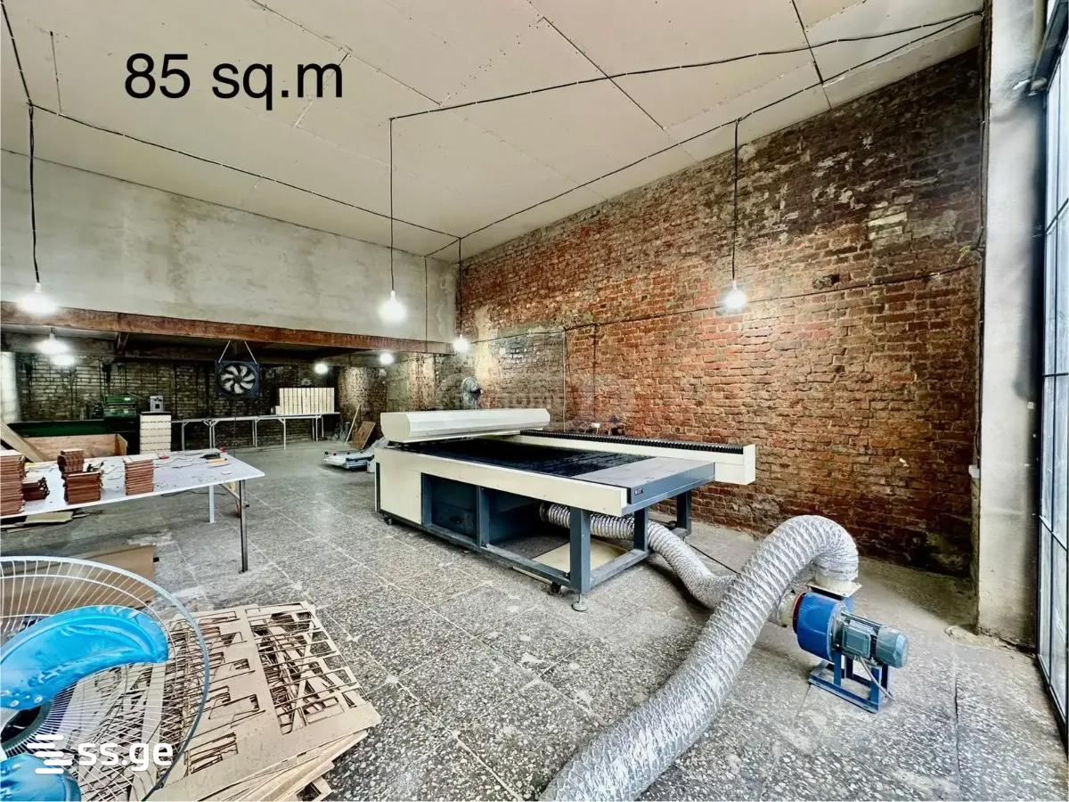 Store-Industrial Property For Rent. Isani, 3 of 5