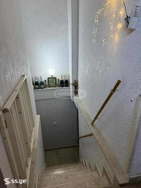 4 Room Private House For Sale view 8