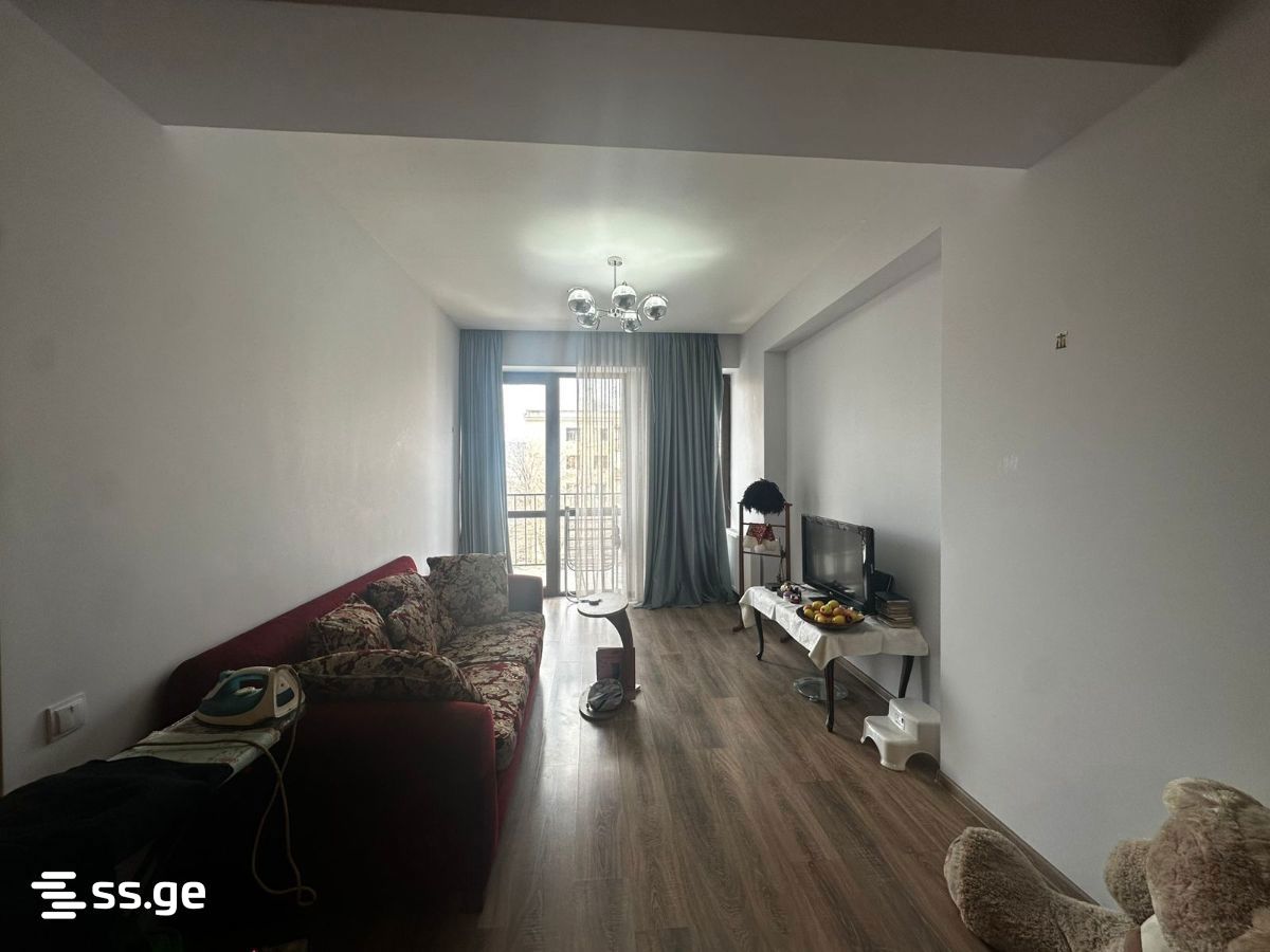 3 Room Flat For Sale view 4