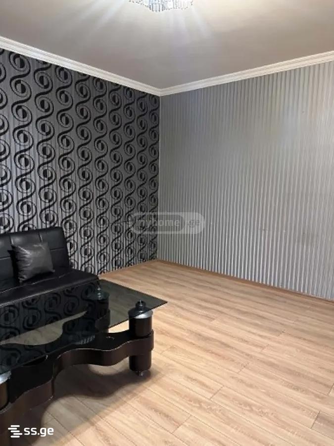 3 Room Flat For Sale view 3
