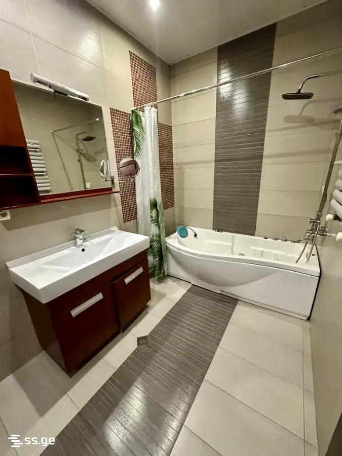 4 Room Private House For Rent. Isani, 2 of 12