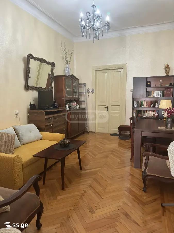 4 Room Flat For Sale view 2