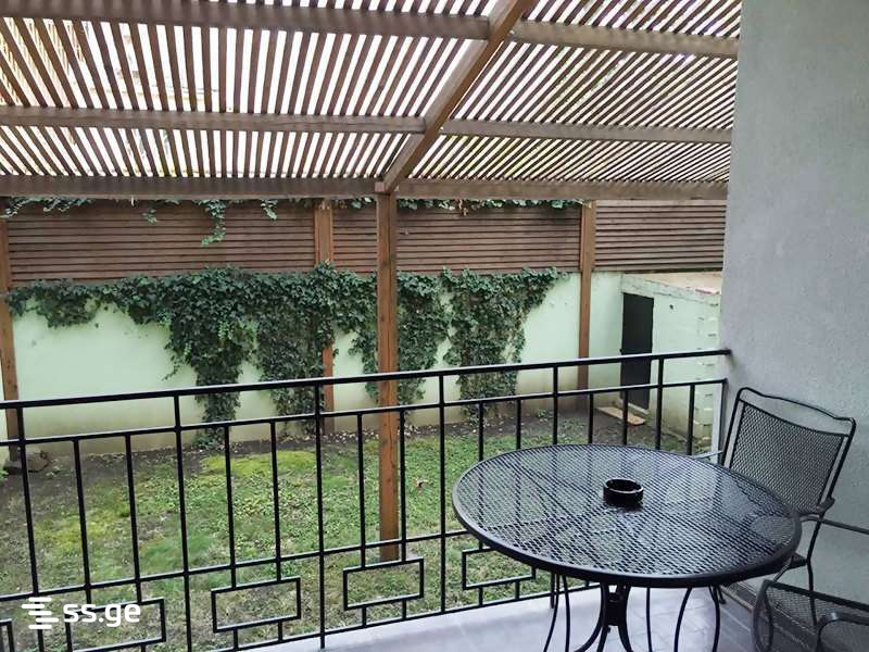 9 Room Private House For Sale view 18