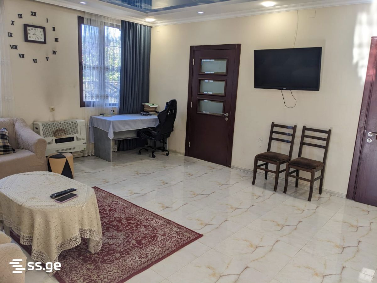 4 Room Private House For Rent. Batumi, 2 of 9