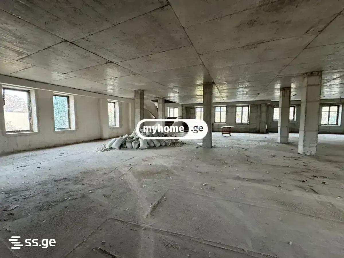 10 Room Hotel For Rent. Chugureti view 3