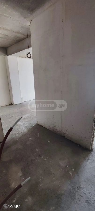 3 Room Flat For Sale view 4