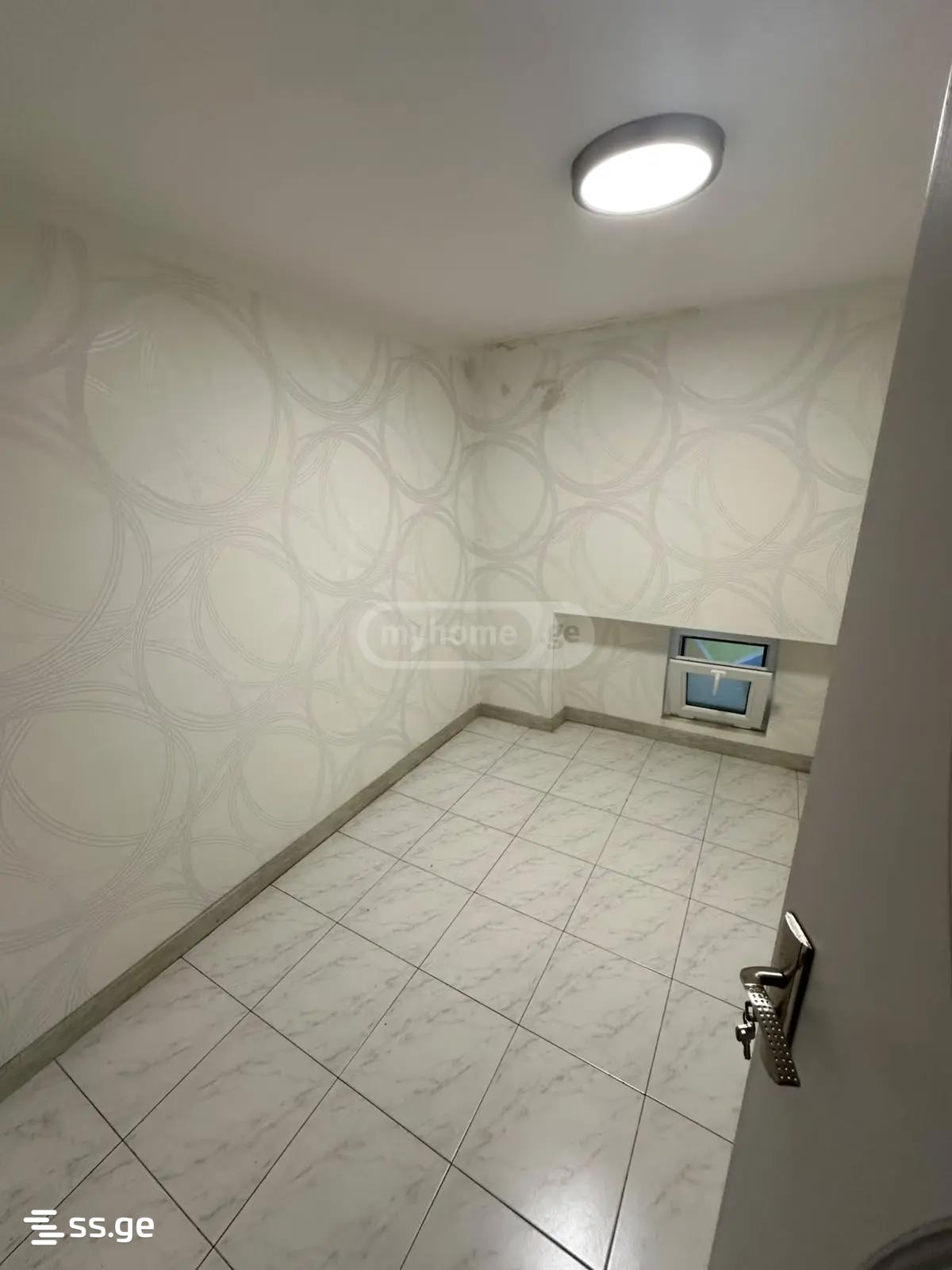 Office For Rent. Batumi, 1 of 7