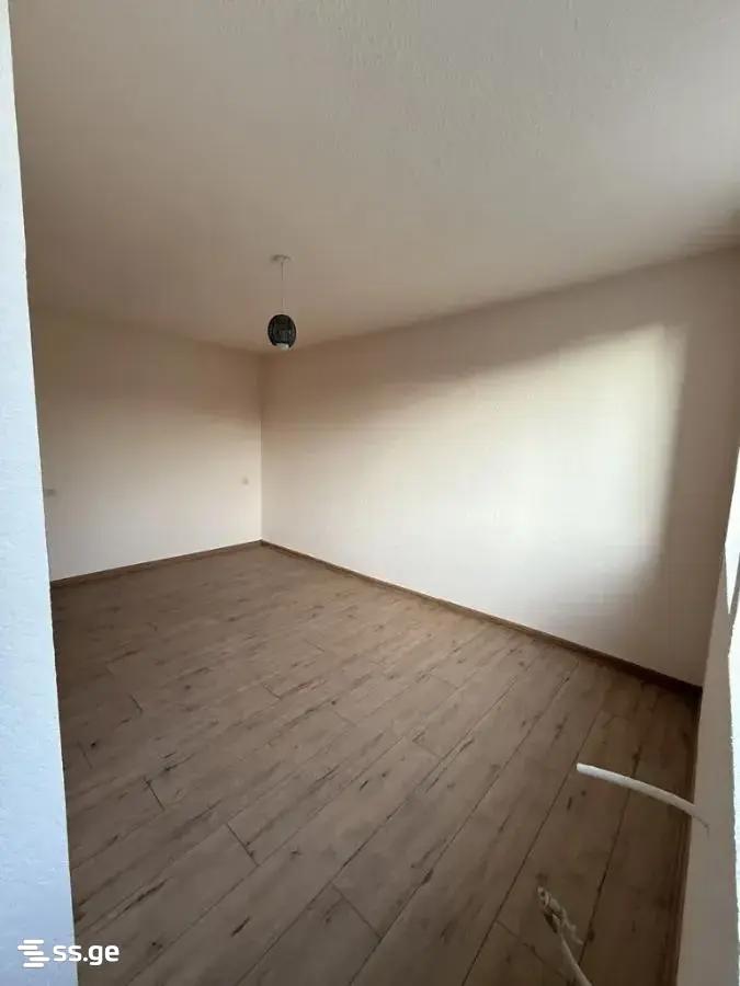 8 Room Private House For Sale view 8