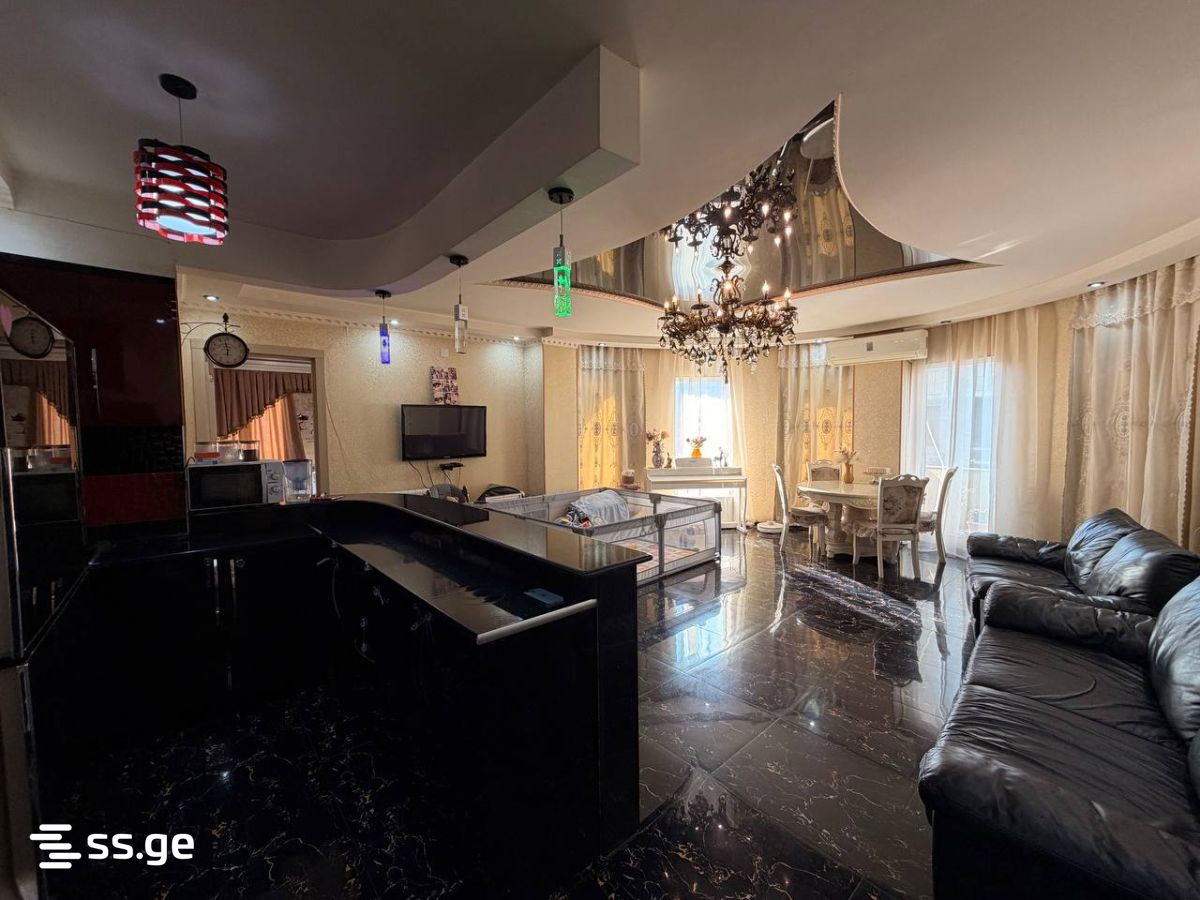 3 Room Flat For Sale view 1
