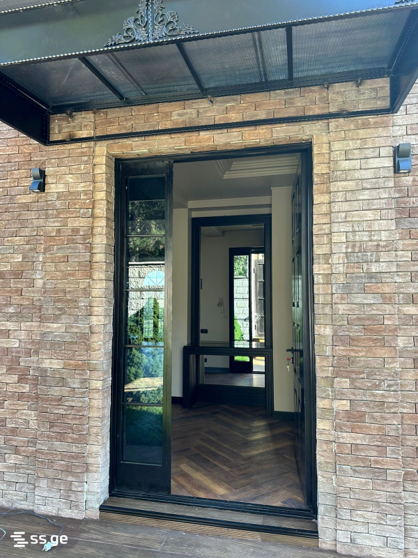 10 Room Private House For Sale view 24
