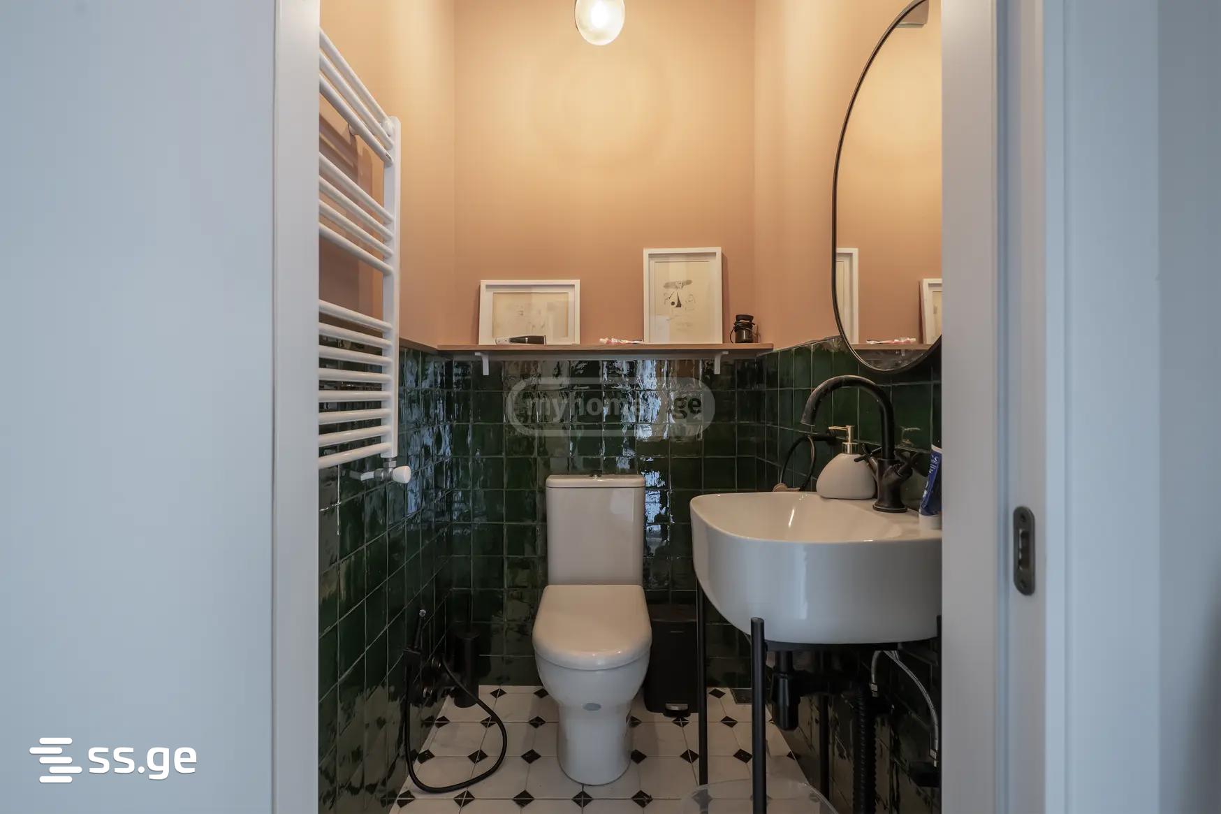 6 Room Summer Cottage For Sale view 2