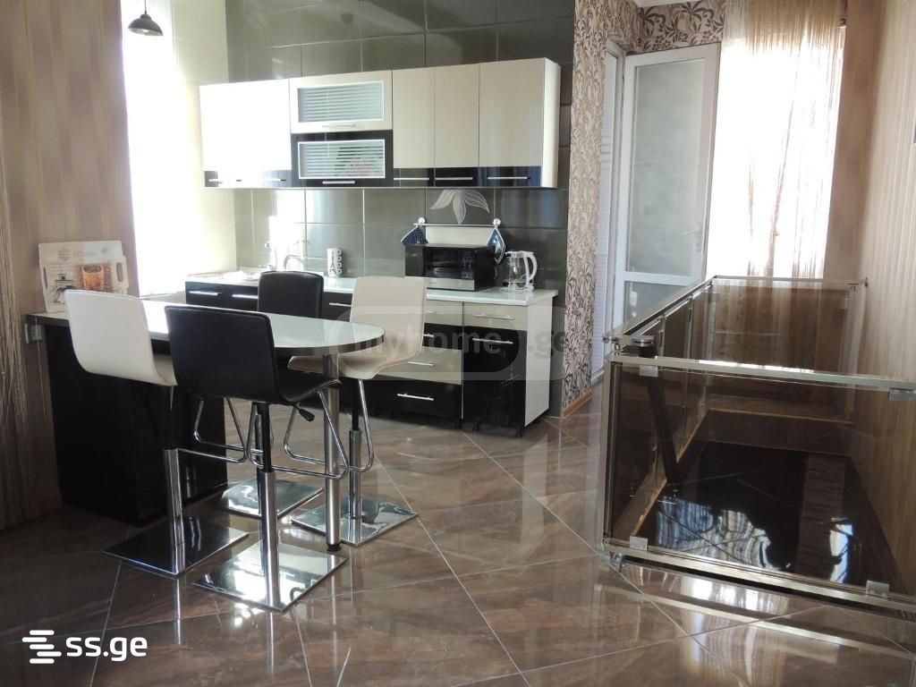 3 Room Private House For Rent. Chugureti view 3