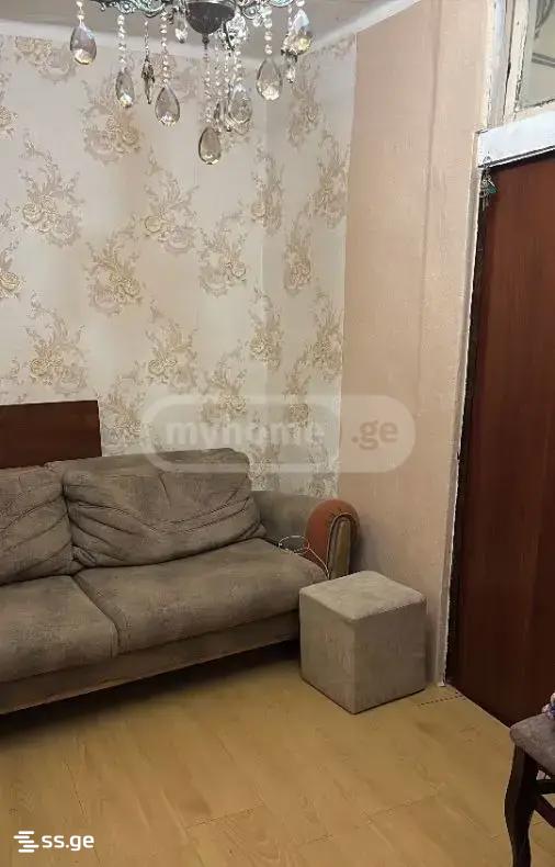 Продажа 2-комната Квартира view 1