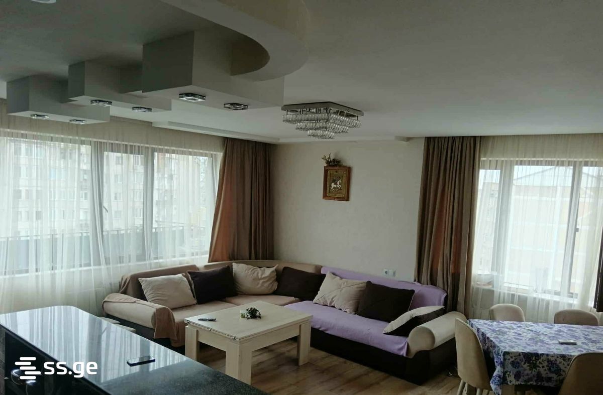 3 Room Flat For Sale view 1