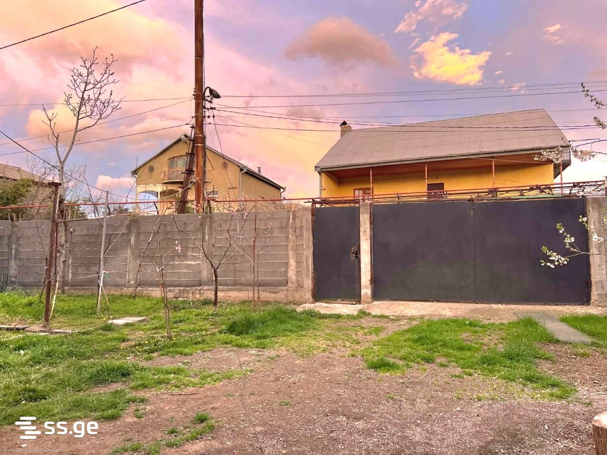 6 Room Private House For Sale view 9